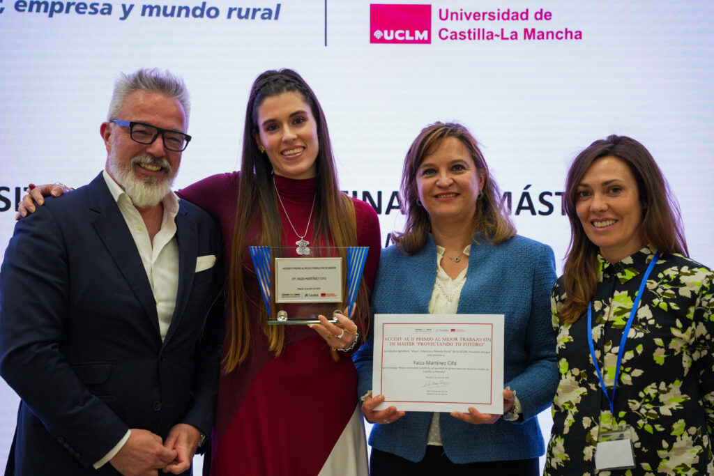 La Cátedra AgroBank-UCLM premia un Trabajo de Fin de Máster sobre el efecto de las políticas públicas de empleo en el medio rural