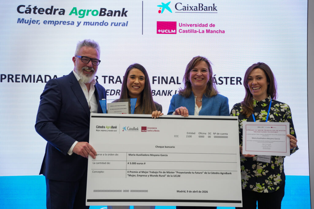 La Cátedra AgroBank-UCLM premia un Trabajo de Fin de Máster sobre el efecto de las políticas públicas de empleo en el medio rural